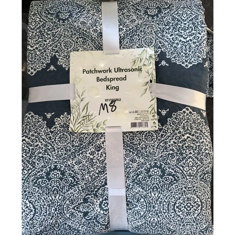 Patchwork, Ultrasonic King Size, Bedspread, Quilt Reversible NWT No Pillowcases